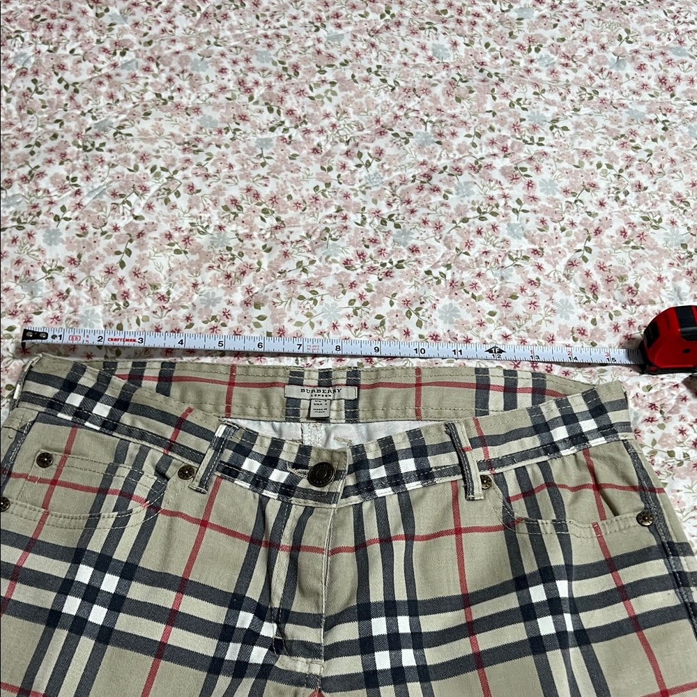 Burberry Beige Plaid Women's Chinos with Black & Red Checks - Picture 7 of 8